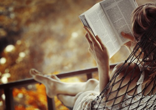 Bloggers Choose Their Ultimate Holiday Reads